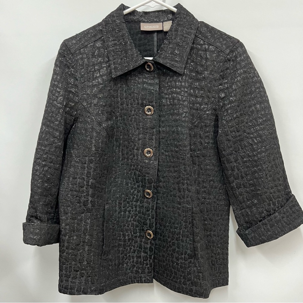 Chico’s black textured blazer suit jacket layering full button size 1 w/pockets